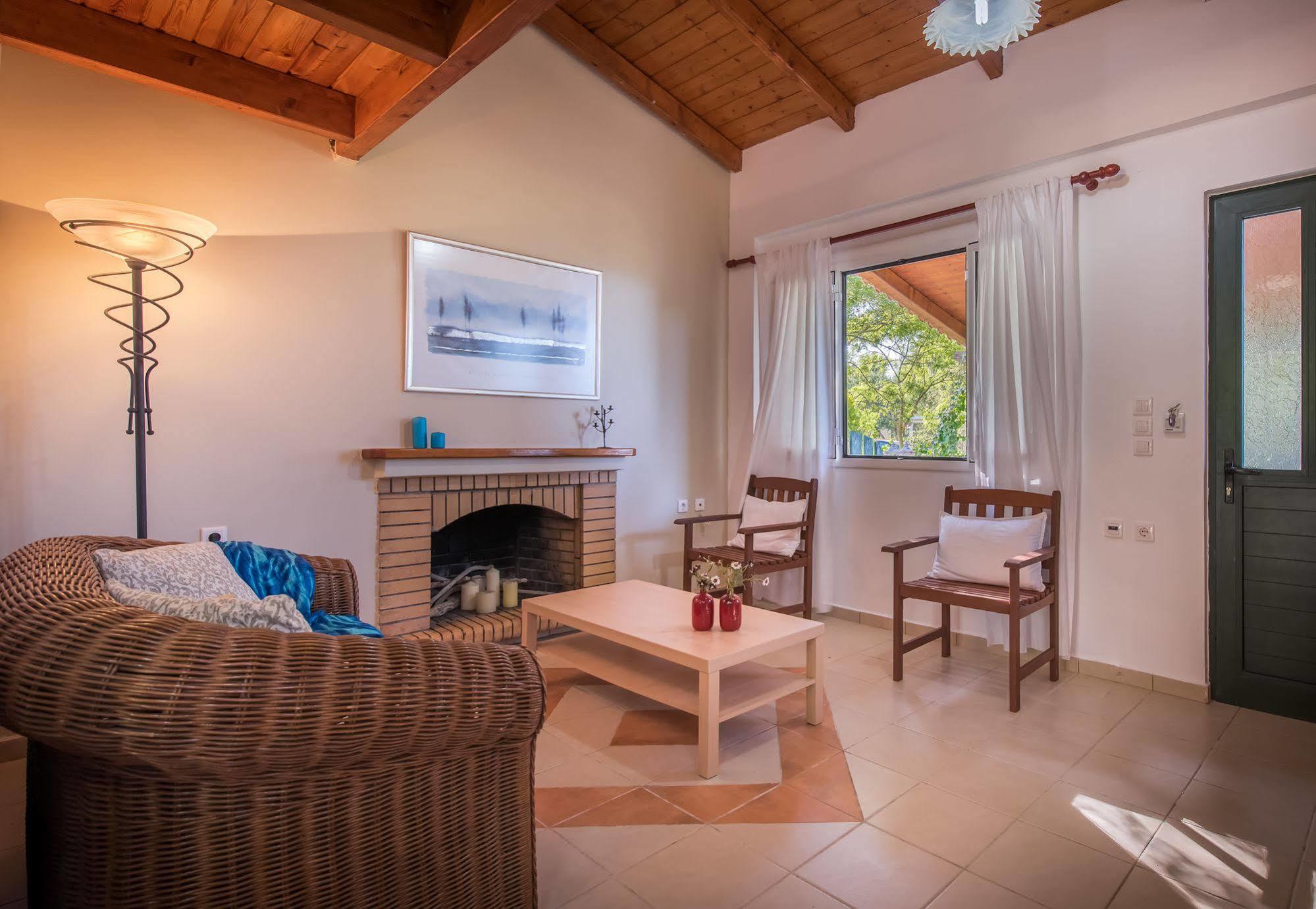 Aparthotel Lofos Soilis à Tragaki Extérieur photo