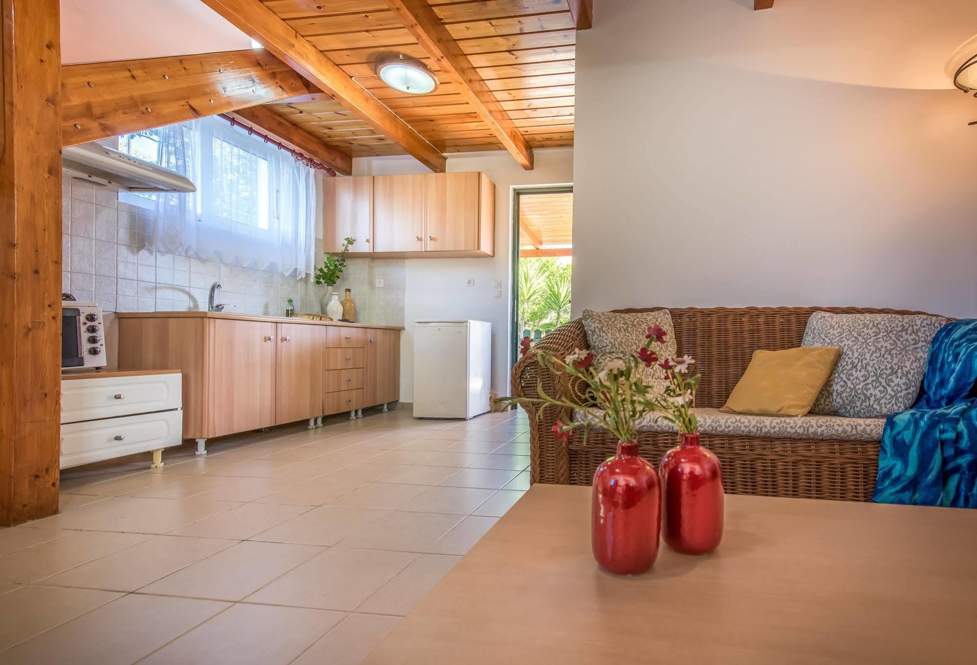 Aparthotel Lofos Soilis à Tragaki Extérieur photo